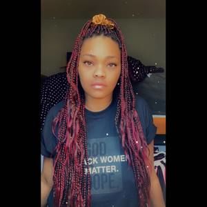 Meet your Posher, Liz